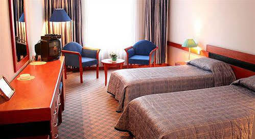 Tori Hotel Tbilisi Buitenkant foto